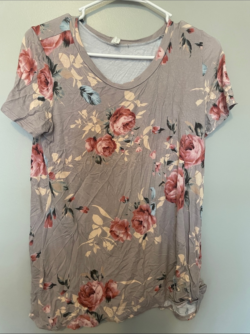 Women's Floral Short Sleeve Maternity Tee in Mauve with Pink Roses
